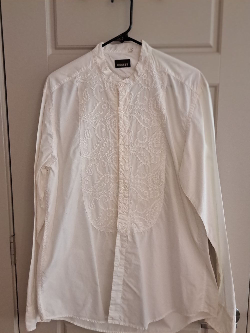 Coast White Embroidered Band-Collar Dress Shirt